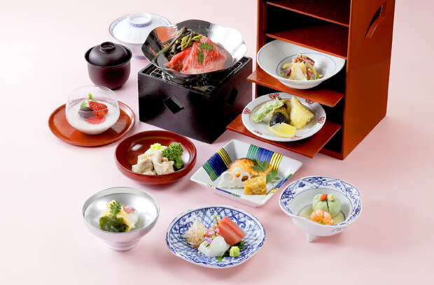 浅田（お座敷個室）・伊兵衛（テーブル・カウンター席）